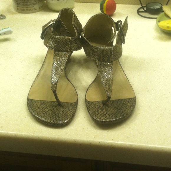 Summer wedges