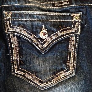 Awesome miss me jeans size 28 easy boot 33 inseam