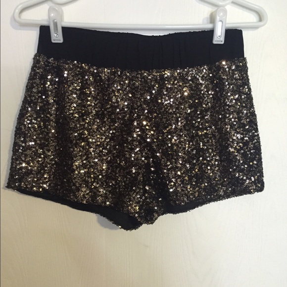 NWOT sequin shorts