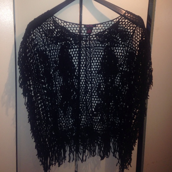 Tops - Crochet black top