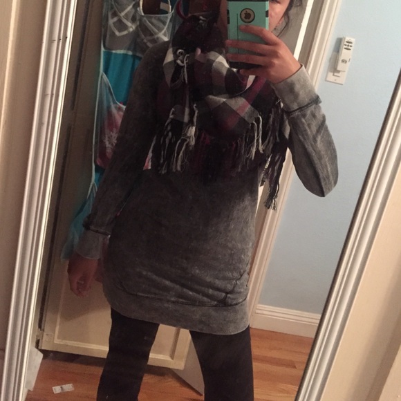 Distressed tunic - Picture 3 of 3