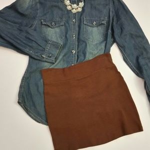 little brown skirt!