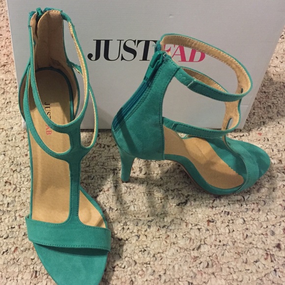 Sea Green Heels - Picture 2 of 3