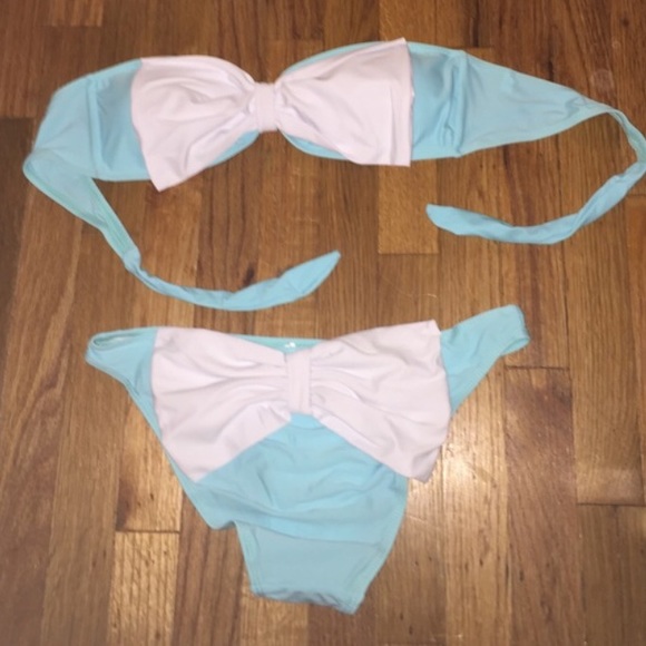 Tiffany Blue Bow Bikini - Picture 2 of 4