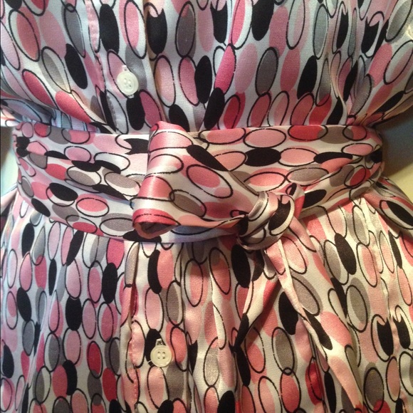 Top - Picture 2 of 4