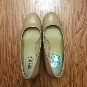 Mix No.6 comfortable 3" cone heels - size 7.5