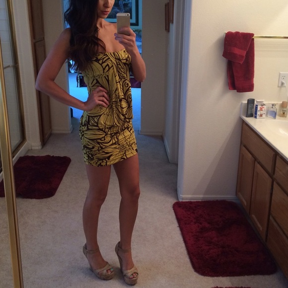 yellow floral tube top short dress