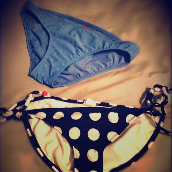 Bikini bottoms size xs
