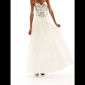 Juniors Ballgown Formal/Prom