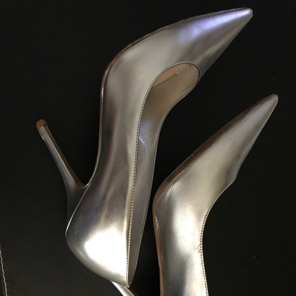 Christian Dior Cherie Pewter Polished Leather Pump - Picture 6 of 7