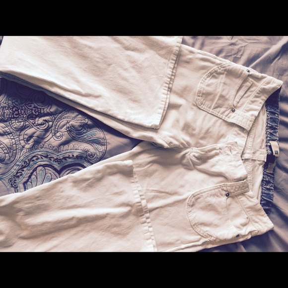 SOLD! Maternity pants by Gap - Picture 2 of 3