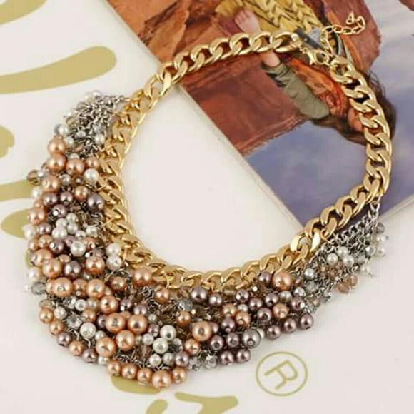 Pearl Necklace - Picture 3 of 3