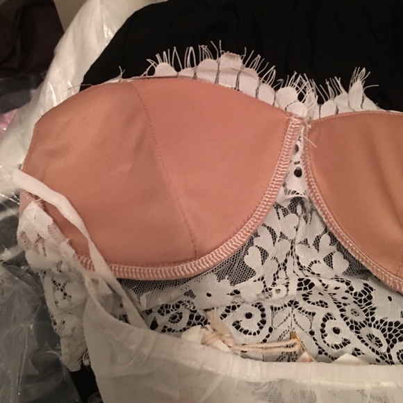 X "Casablanca" Lace Bralette - Picture 4 of 4