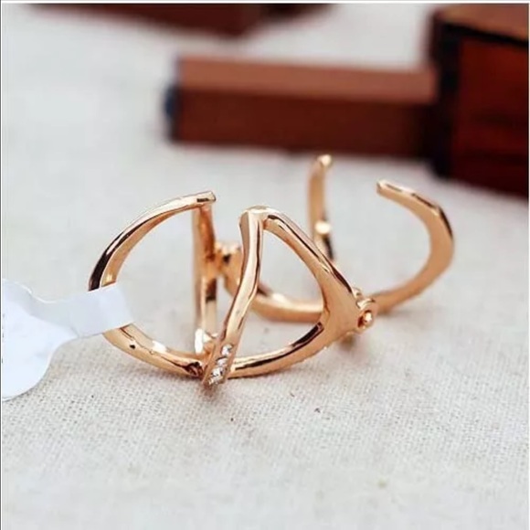 Double Knuckle Rhinestone Ring - Picture 4 of 4