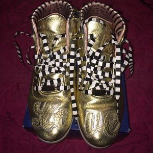 Melody ehsani / reebok sneakers (with box)