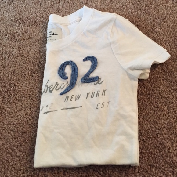 Abercrombie Kids White Graphic Tee Top L - Picture 1 of 4