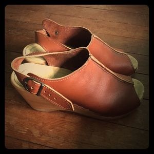 NO. 6 high heel front seam slide clog on wedge