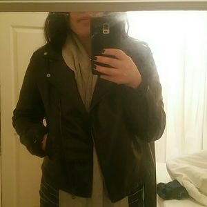 Uniqlo leather jacket l👉 SALE👈