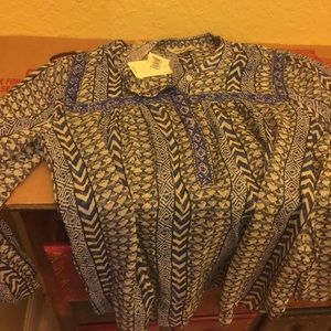 Brand new lucky brand seasonal shirt !