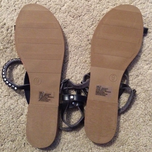 Flats from Urban Outfitters - Picture 3 of 4