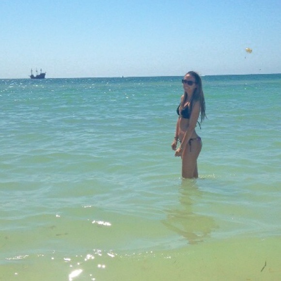 meet your seller 😋 - Picture 3 of 4