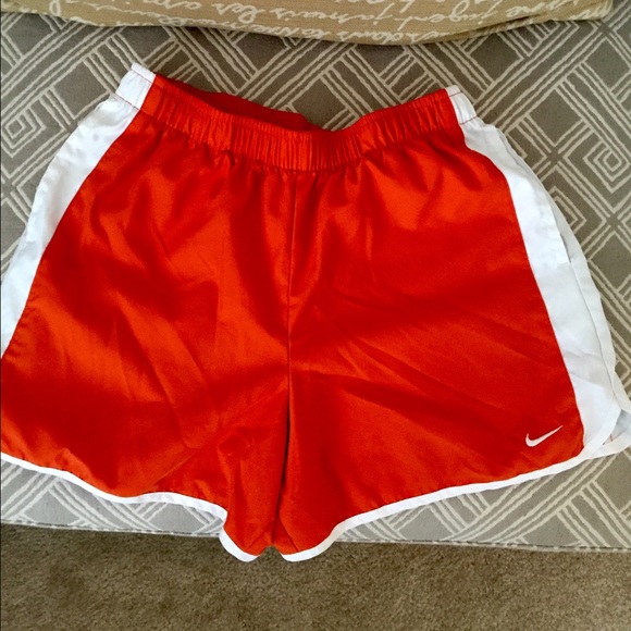 Orange and white nike athletic shorts 🔥☀️