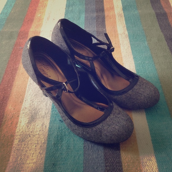 Grey fabric heels