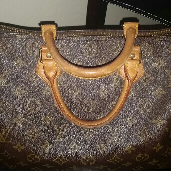 Authentic Louis Vuitton Speedy 30**SOLD** - Picture 4 of 4