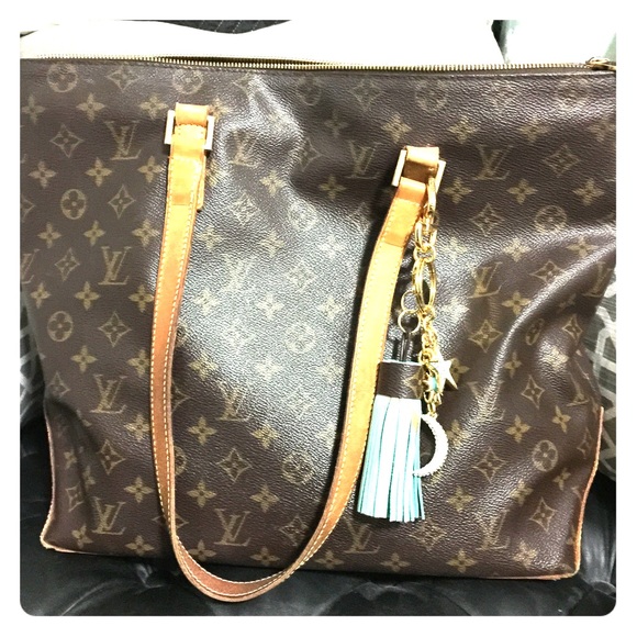 Louis Vuitton Handbags - $420 24HR Sale Authentic Louis Vuitton Cabas Mezzo
