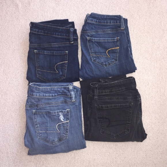 4 American Eagle jeans bundle