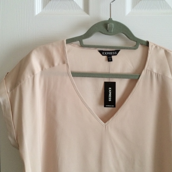 Express Tops - 🎉SALE🎉New with tags Express Top.
