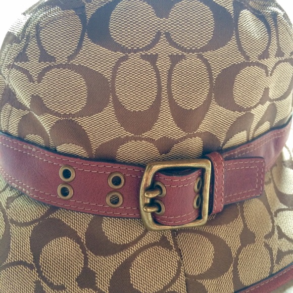Coach Vintage Bucket Hat - Picture 4 of 4