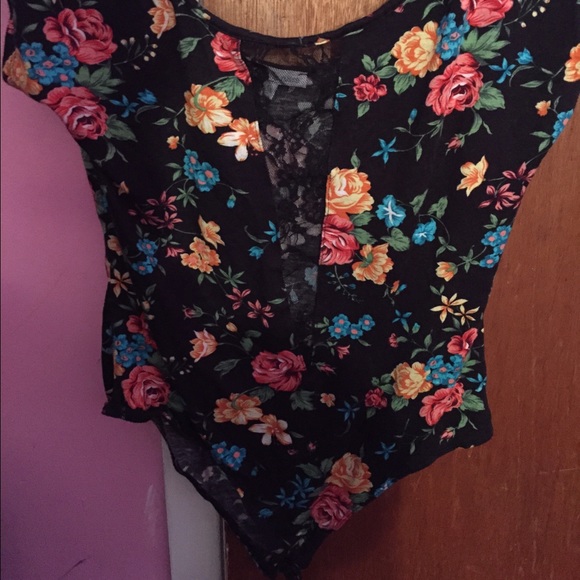 Floral bodysuit - Picture 3 of 3