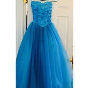 Prom dress