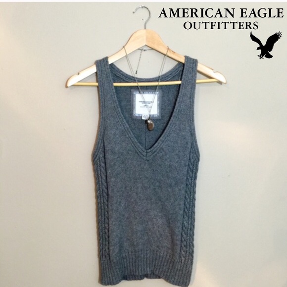 American Eagle Outfitters Tops - ☀️LAST CALL☀️ American Eagle Gray V-Neck Sweater