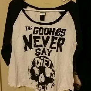 Goodies 3/4 sleeve shirt.