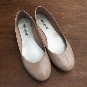 Cream Flats