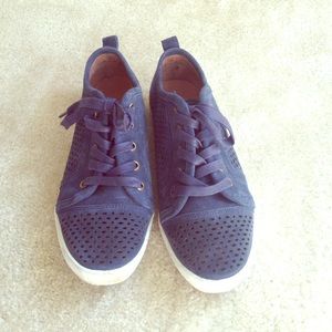 Joie Navy Sneakers!