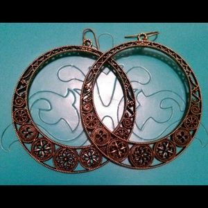 🚫 SOLD 🚫 Antiqued Earrings