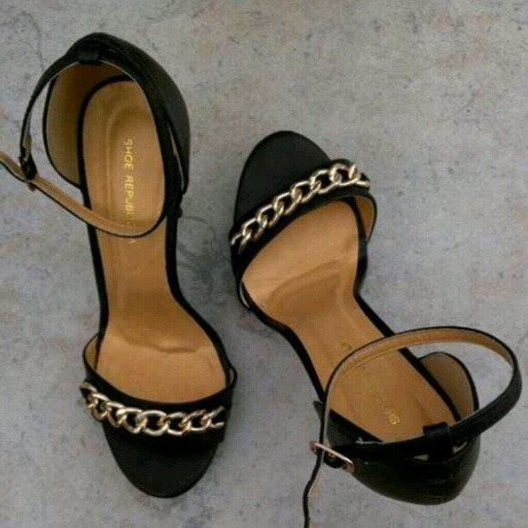 Gold Chain Heels