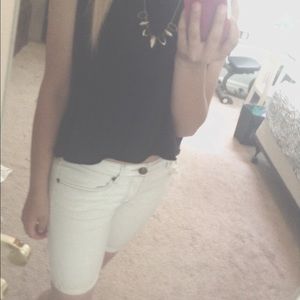 Amazing White Capris