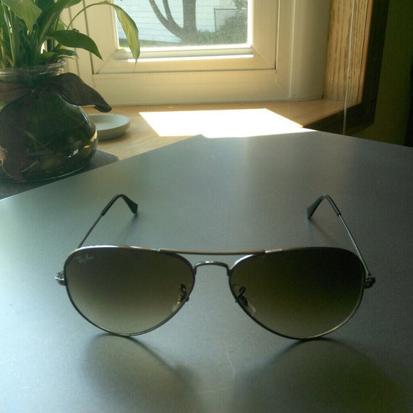Sold! :-)*Authentic Ray-Ban* - Picture 3 of 4