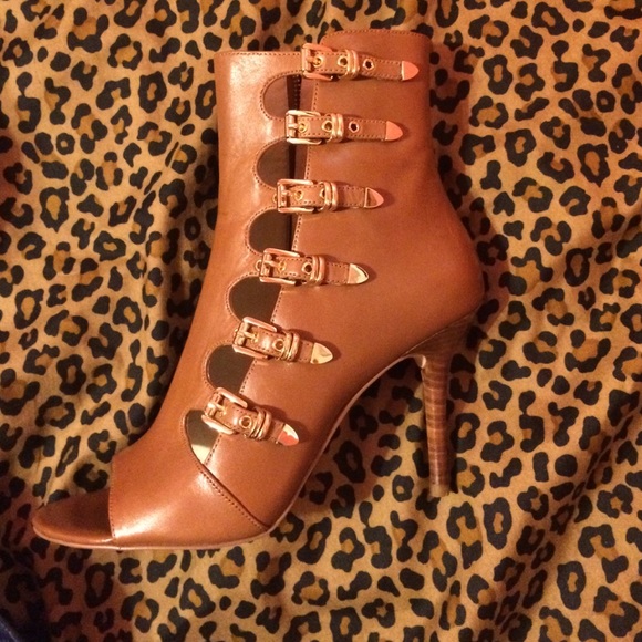 Michael Kors Cassie Bootie - Picture 2 of 5