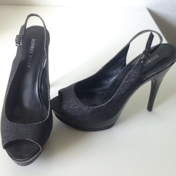 Jeffrey tyler Shoes - ⛔️Sold⛔️Jeffrey Tyler glitter black Vegas