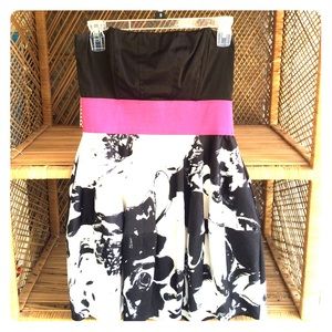 Adorable summer dress.