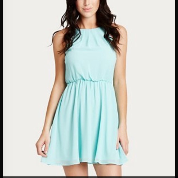 Guess Dresses & Skirts - Gorgeous  blue dress