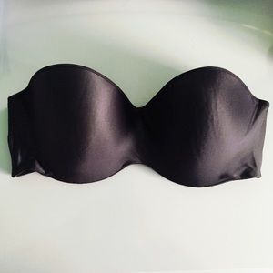 Black Strapless Bra!