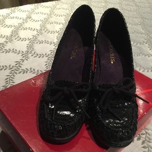 Aerosols brand Wedge leather shoes