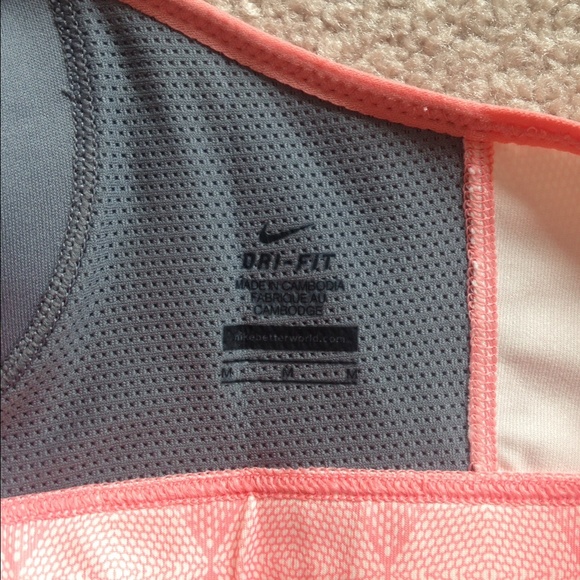 Nike dri fit sports bra - Picture 3 of 4