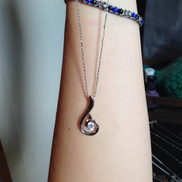 Beautiful sterling silver necklace - Picture 1 of 3